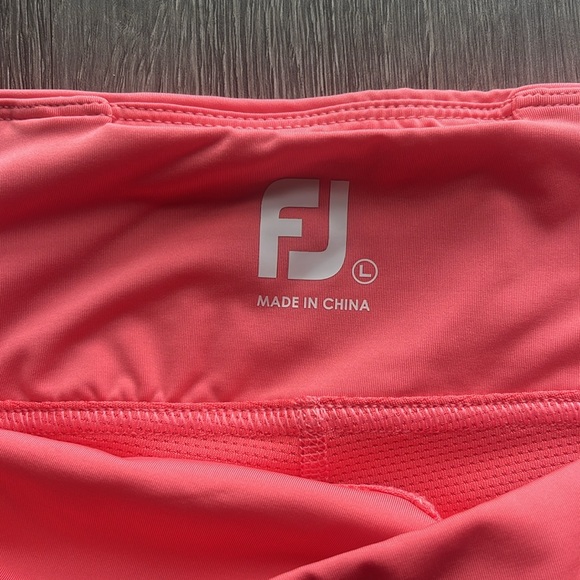 FootJoy Performance Layered Skort ✧ Bright Coral ✧ Size L - Picture 7 of 9